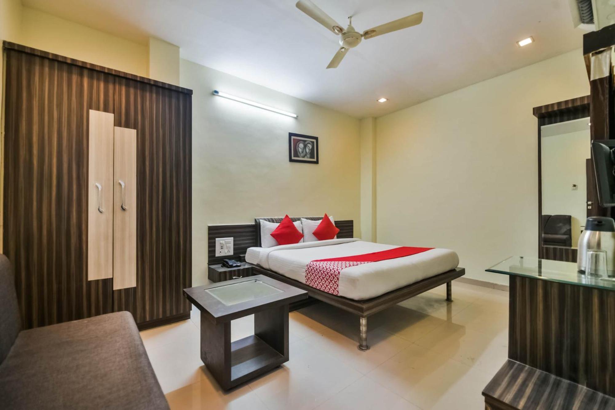Oyo Hotel Ajanta Hamirgarh Esterno foto