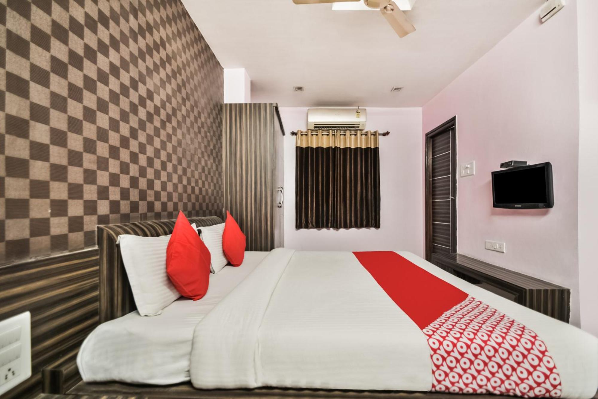 Oyo Hotel Ajanta Hamirgarh Esterno foto